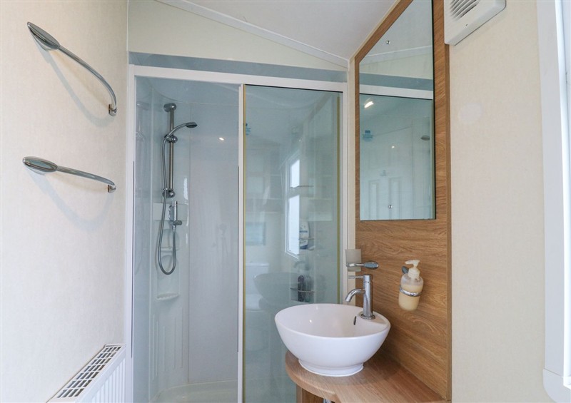 Bathroom at Bluebird, Seawick near Jaywick