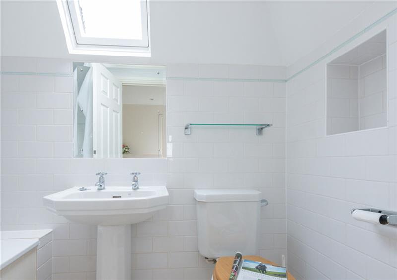 This is the bathroom at Bodare 8, Daymer Bay