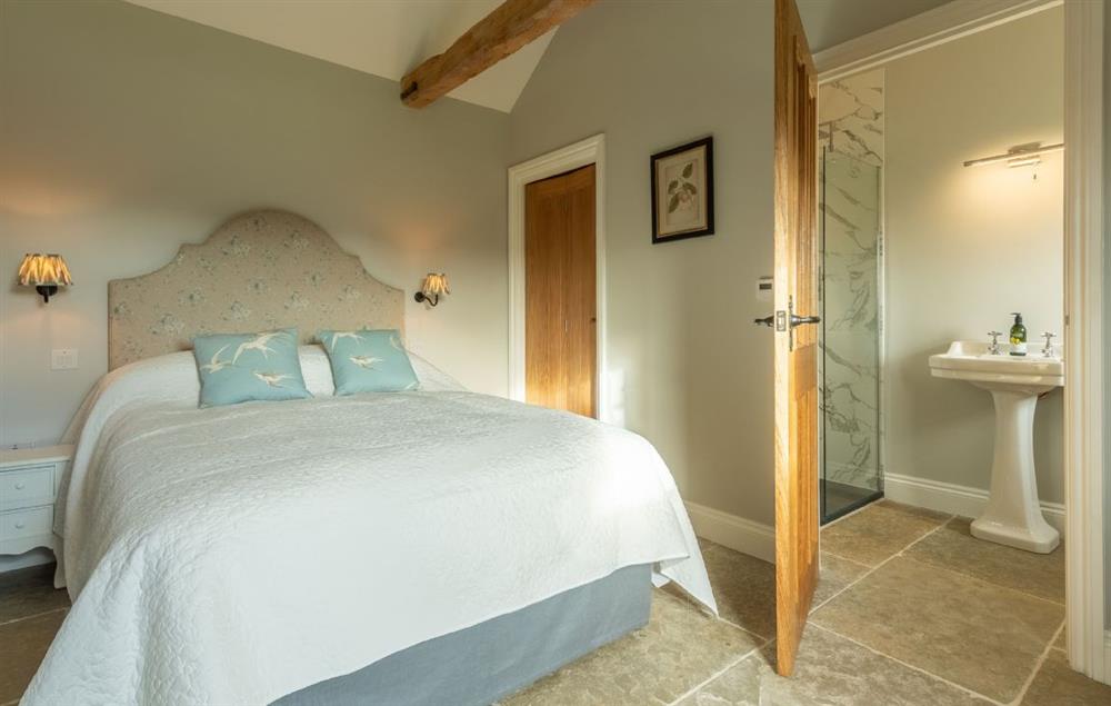Interconnecting bedroom with 4’6 double bed and en-suite shower room at Bodney Lodge, Bodney