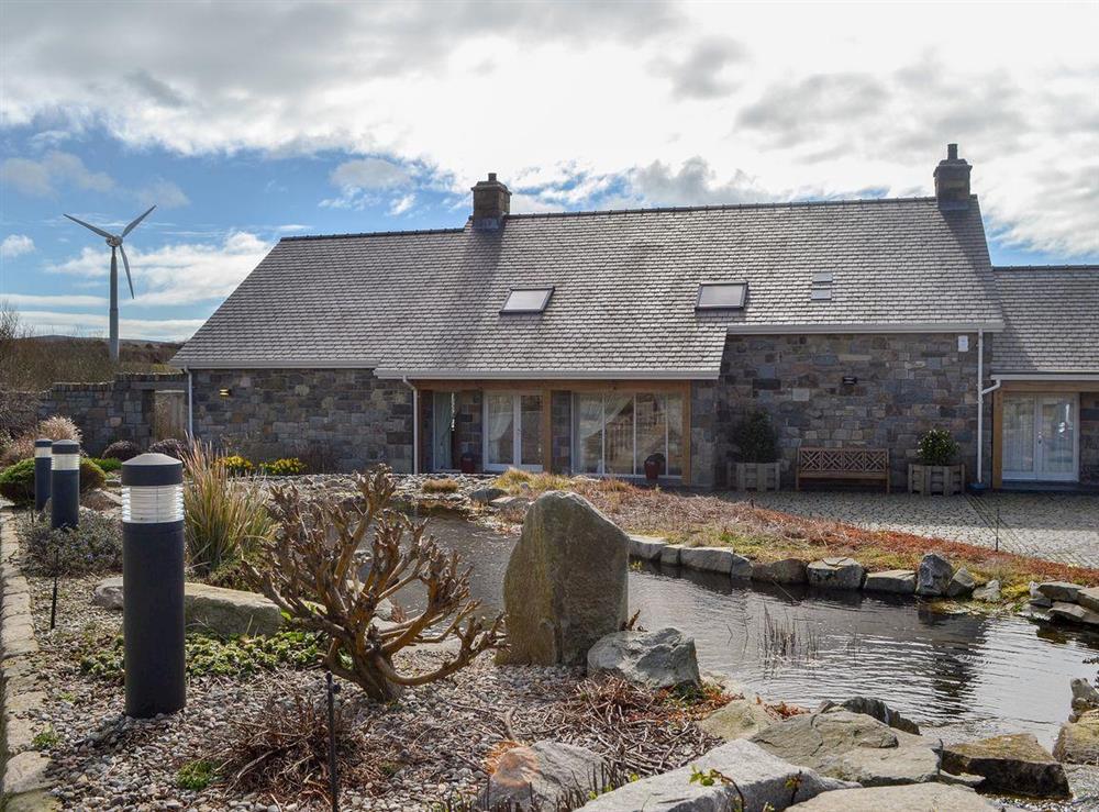 Stunning detached holiday property in a beautiful rural location (photo 4) at Bodrydd,