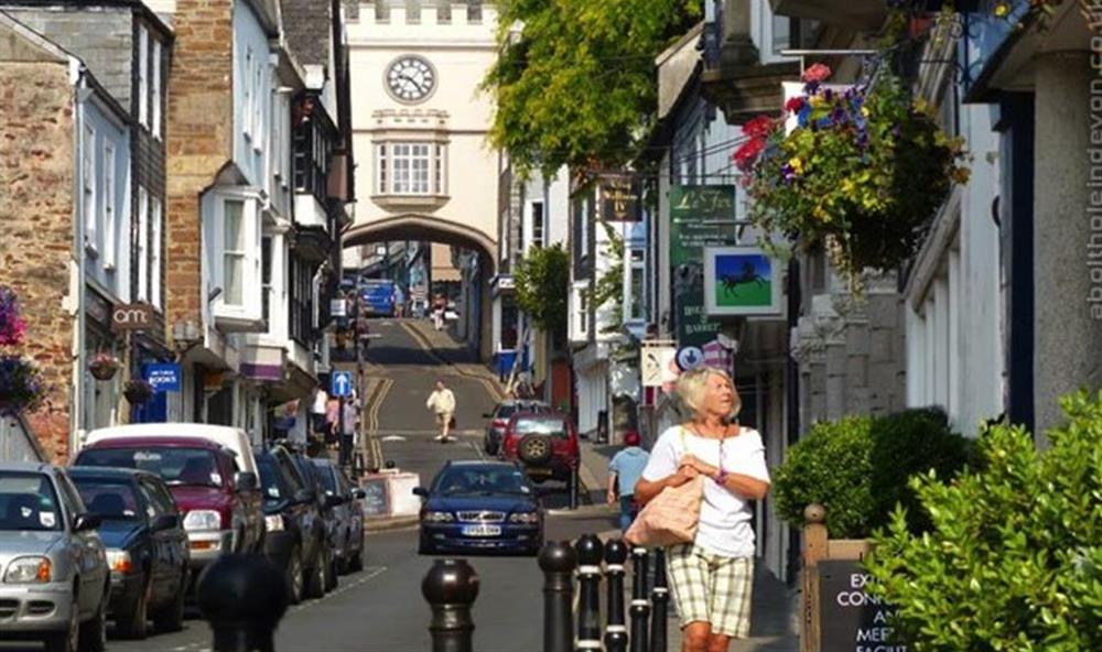 Bohemian Totnes, a great day out at Bolthole Cabin, Dartmouth