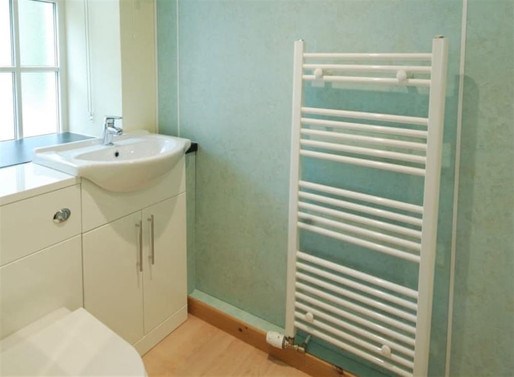 En-suite shower room at Garden Cottage, 