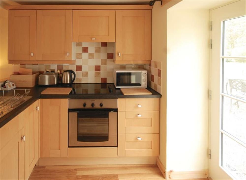 Fully appointed fitted kitchen at Holly Cottage, 