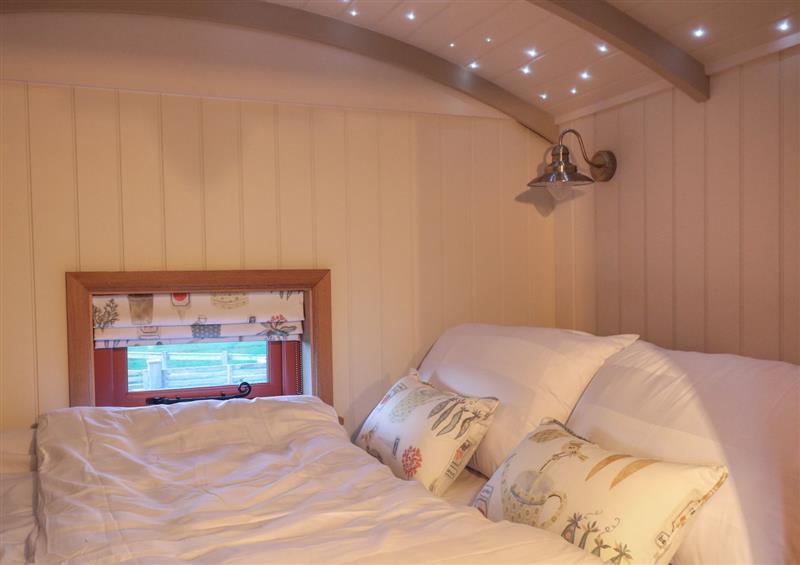 A bedroom in Bonnie's Hut at Bonnies Hut, Bottesford near Redmile