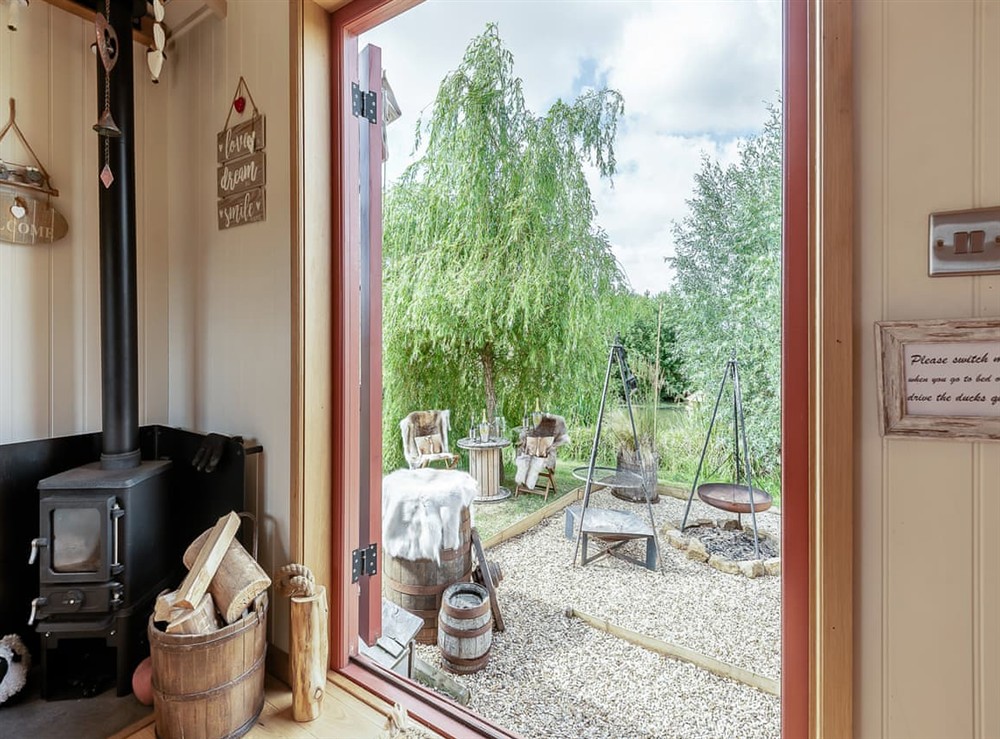Open plan living space (photo 7) at Bonnies Shepherd Hut in Nottingham, Leicestershire