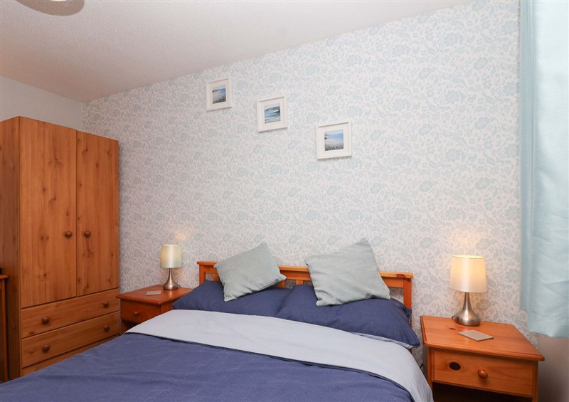 A bedroom in Boo's Bungalow at Boos Bungalow, Callington near Gunnislake