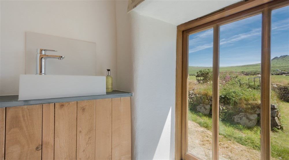 The window in the first-floor toilet at Bosigran Cottage in Penzance, Cornwall