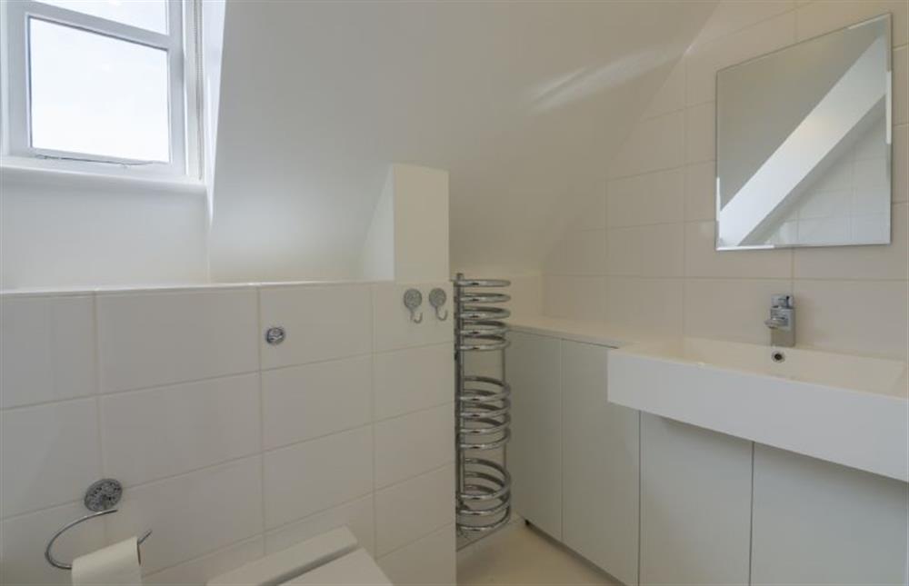 First floor:  Family bathroom (photo 2) at Bosky House, South Creake  near Fakenham