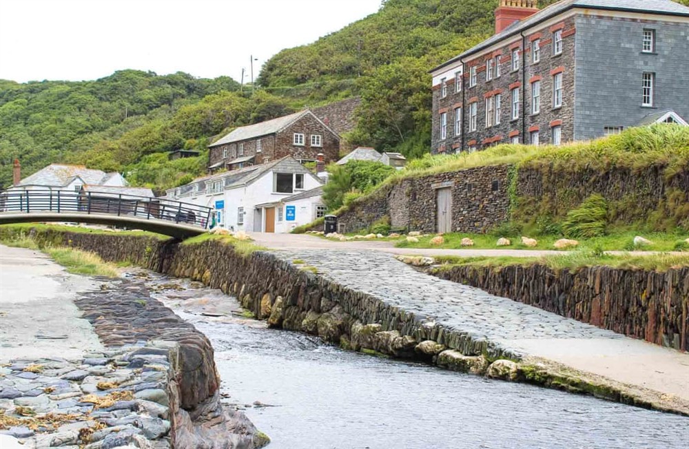 Outdoor area (photo 10) at Bossy Castle in Boscastle, Cornwall