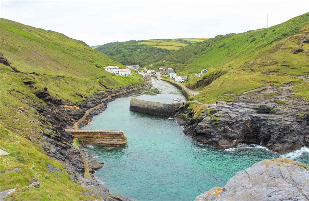Outdoor area at Bossy Castle in Boscastle, Cornwall
