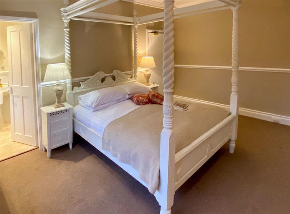 Double bedroom at Boston House in Windermere, Cumbria