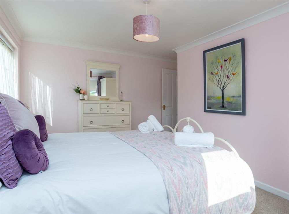 Peaceful double bedroom at Bosula in Fowey, Cornwall