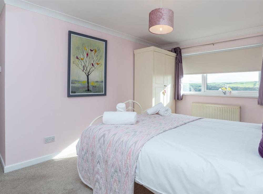 Stylish double bedroom at Bosula in Fowey, Cornwall