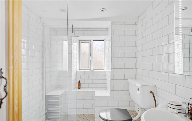 Bathroom at Bosuns Cottage, Devon