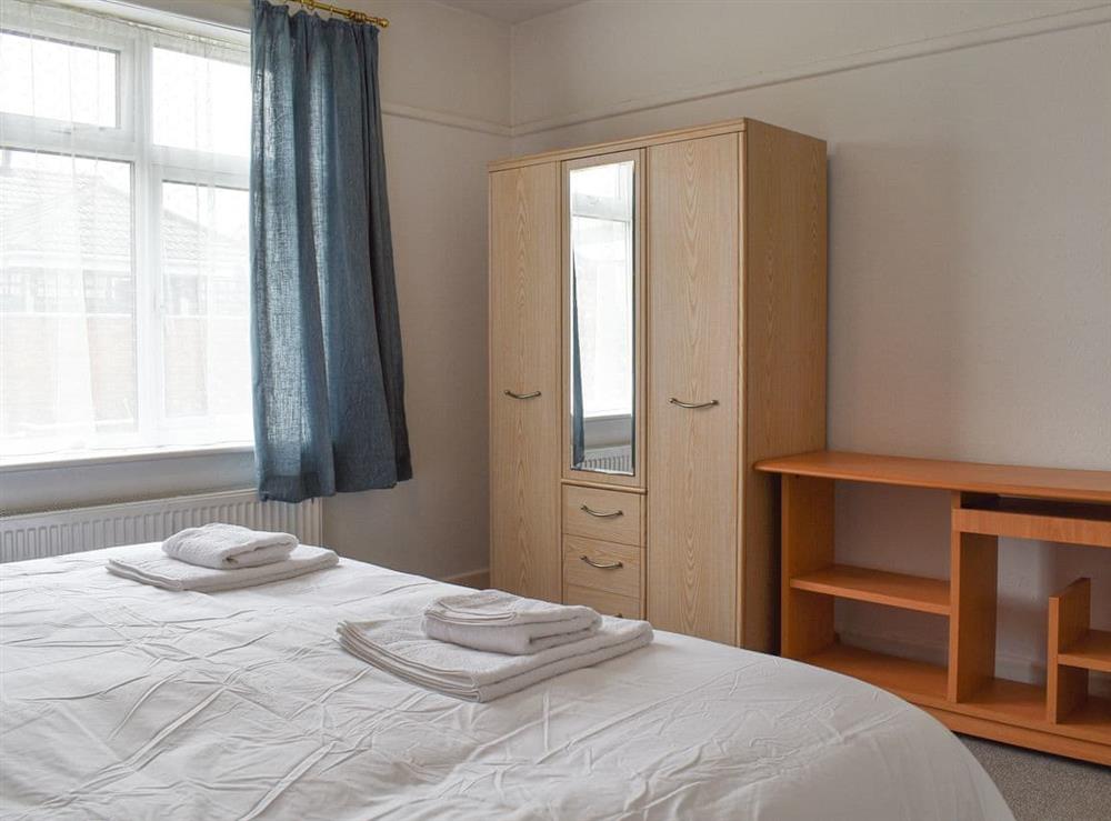 Double bedroom (photo 2) at Bosuns Retreat in Mudeford, near Christchurch, Dorset
