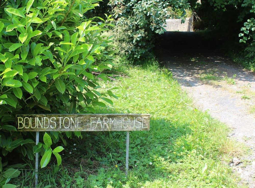 Hidden away but still only 5 mins walk of the local pub at Boundstone Farmhouse in Littleham, near Bideford, Devon