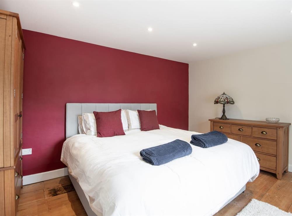 Double bedroom at Bourne Cottage in Broughton, Hampshire