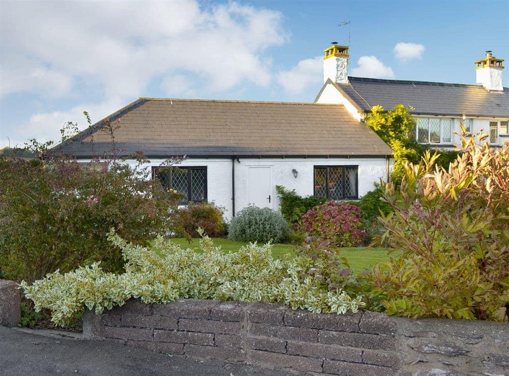 Charming holiday home at Bournstream Cottage in Bilbrook, near Minehead, Somerset