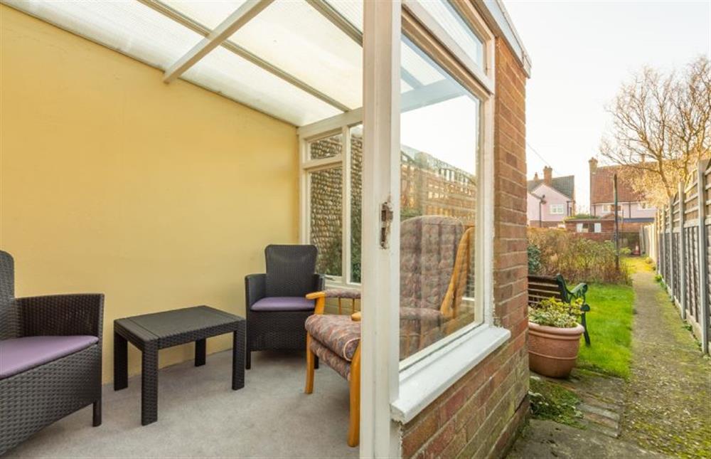 Sun room at rear of cottage at Bovis Cottage, Southwold