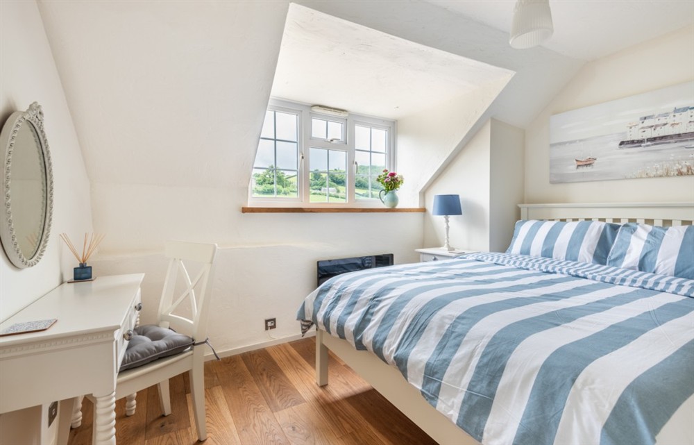 Bedroom at Bow Bridge House and Cottages in Tuckenhay