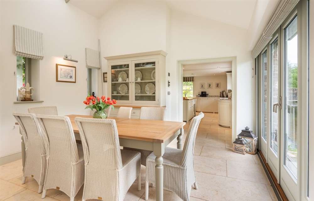 Dining room at Bow Bridge House and Cottages in Tuckenhay