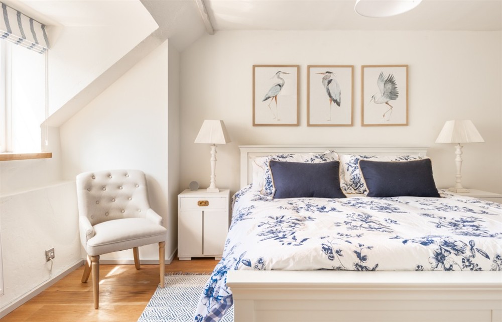 This is a bedroom (photo 2) at Bow Bridge House and Cottages in Tuckenhay