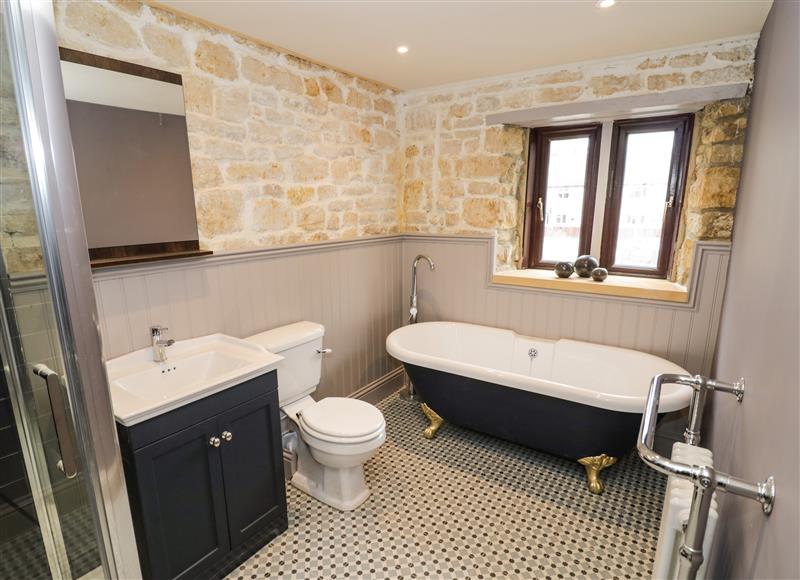 Bathroom (photo 2) at Bow Cottage, Bourton-On-The-Water