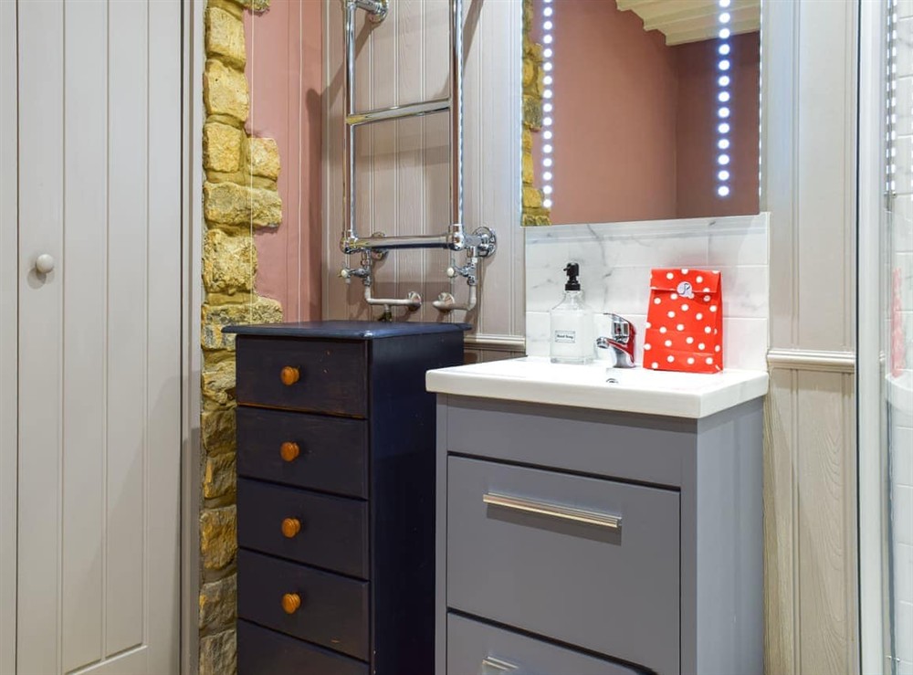 Bathroom (photo 3) at Bow Cottage in Bourton On The Water, Gloucestershire