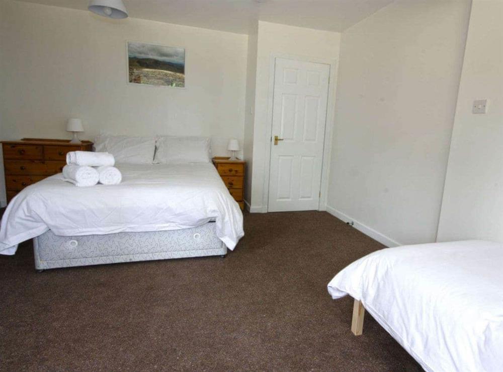 Twin bedroom (photo 2) at Bowlins in Aviemore, Inverness-Shire