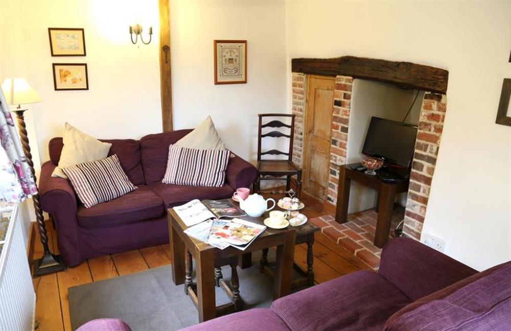 Living room (photo 2) at Box Cottage, Eastling, Kent