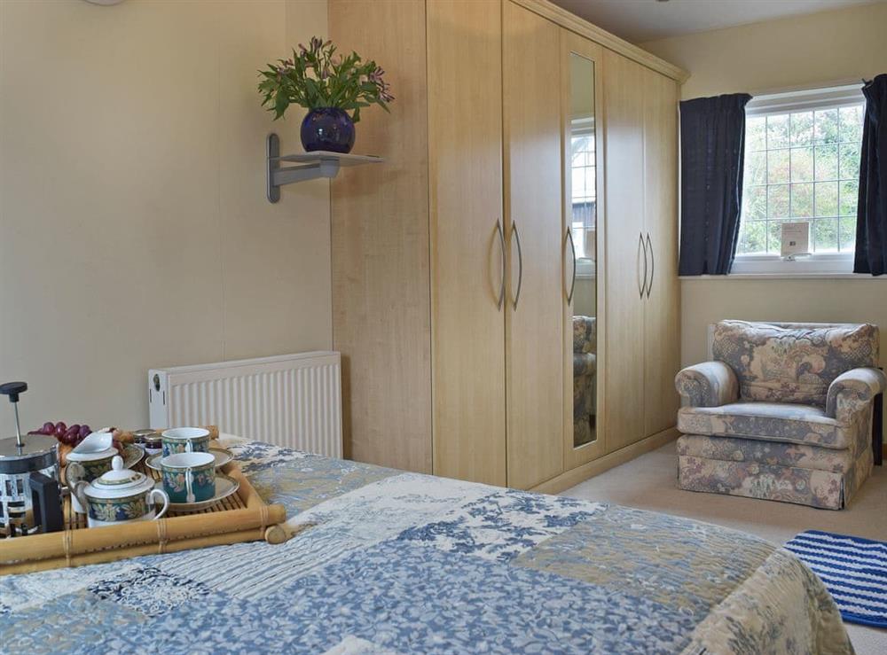 Elegantly decorated double bedroom with en-suite shower room (photo 3) at Bracelet Cottage in Mumbles, near Swansea, Glamorgan, West Glamorgan