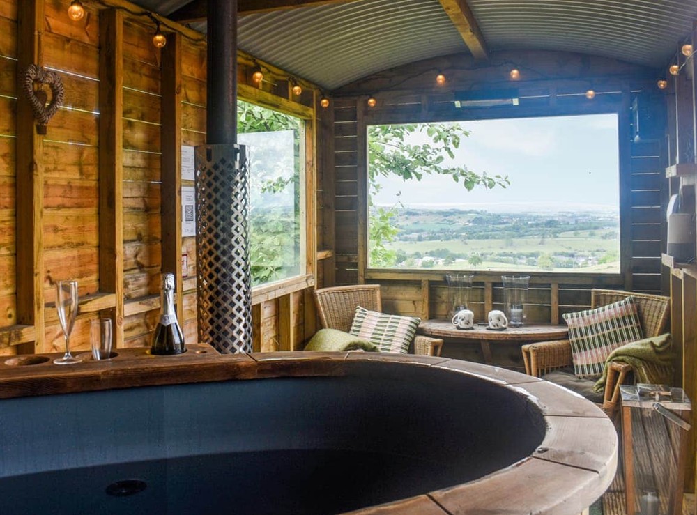 Hot tub at Bracken Hut at Copy House Hideaway in Earby, Lancashire