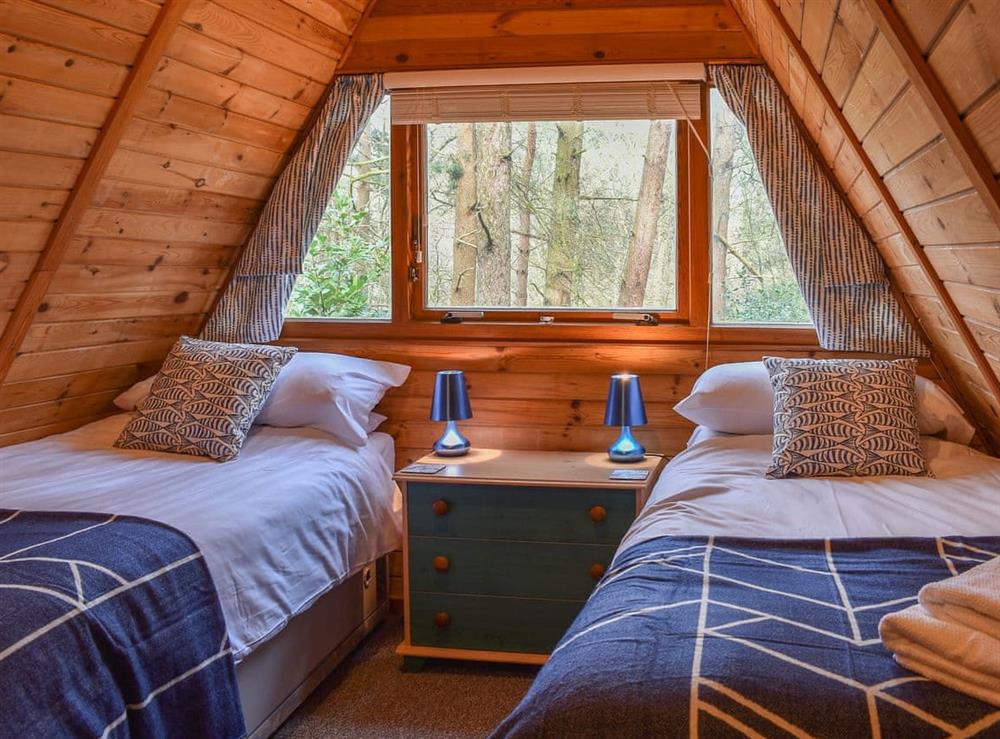 Comfortable twin bedroom at Bracken Lodge in Weybourne, near Sheringham, Norfolk