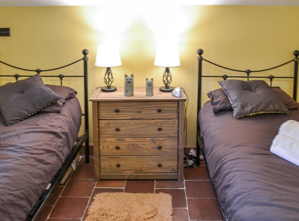 Twin bedroom at Bradcar Farm Cottage in Shropham, near Attleborough, Norfolk