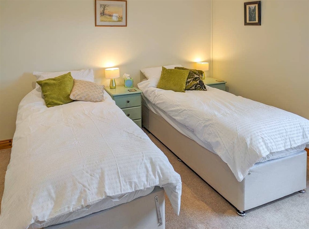 Twin bedroom