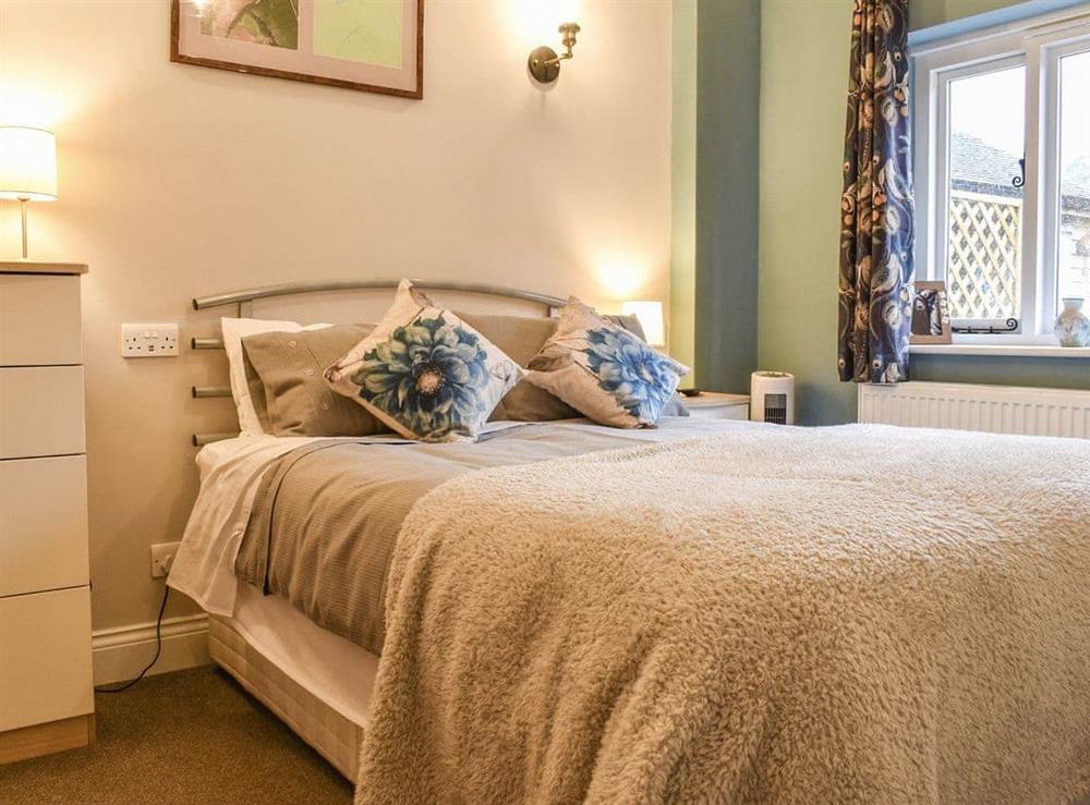 Double bedroom at Bramling Cross in Lulsley, Worcester, Worcestershire