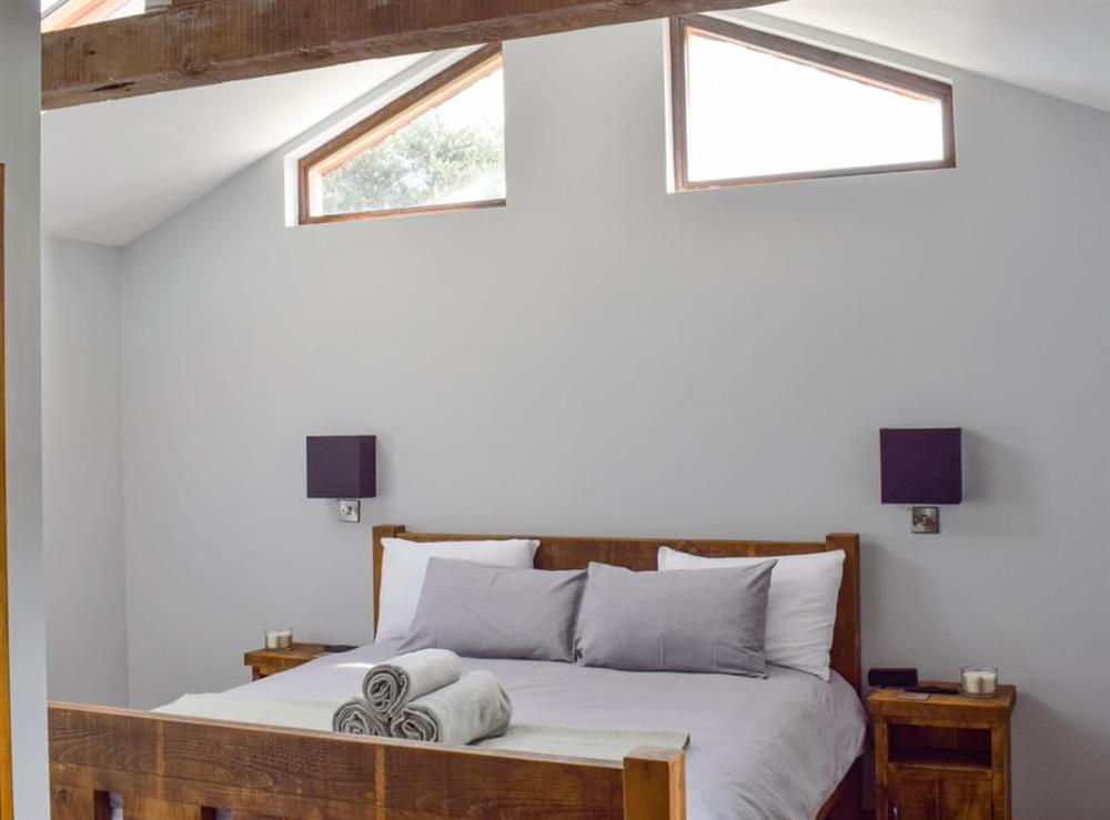 Double bedroom with en-suite at Brandy Lodge in Newsham, near Richmond, North Yorkshire