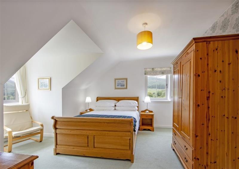 A bedroom in Branter Lodge at Branter Lodge, Strachur