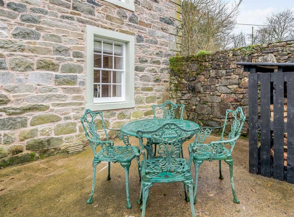 Sitting-out-area at Branthwaite Cottage in Caldbeck Fells, Cumbria