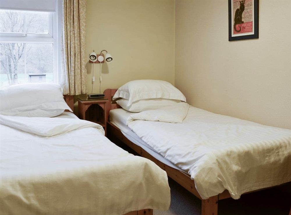 Comfortable twin bedroom at Brasscam in Keswick, Cumbria