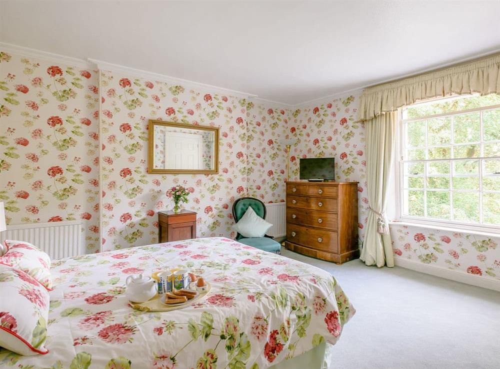 Attractive double bedroom at Braydeston House in Brundall, near Norwich, Norfolk