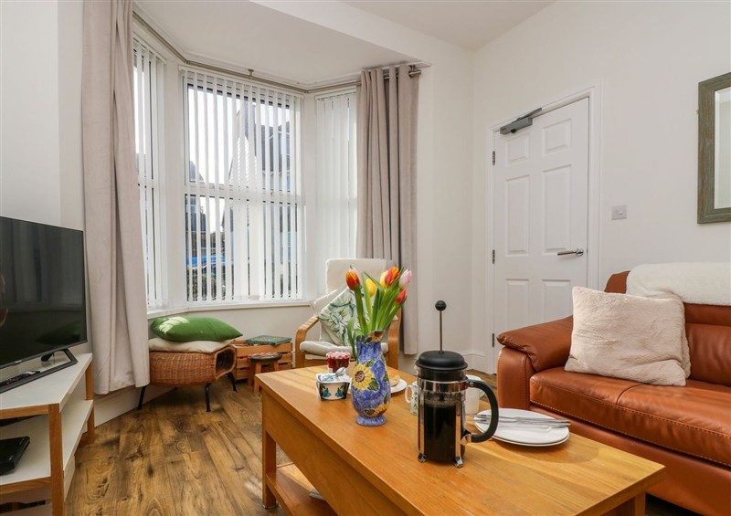 The living room at Breakers Point, St Ives