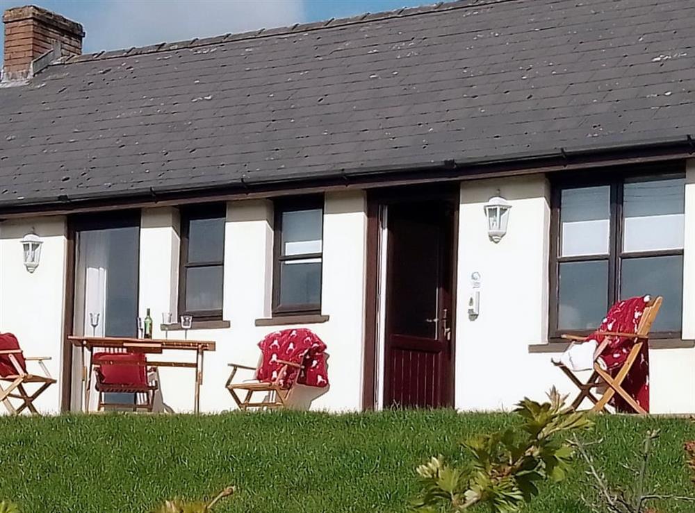 Sitting-out-area at Brecon Cottages-Beacons Cottage in Brecon, Powys