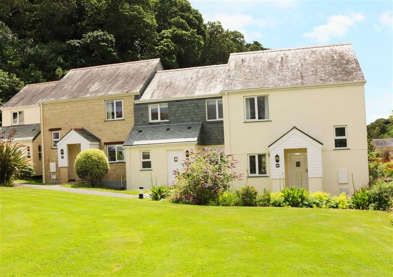 The setting at Breeze Cottage, Budock Water