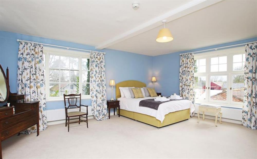 Double bedroom (photo 3) at Bressingham House, Bressingham, Norfolk