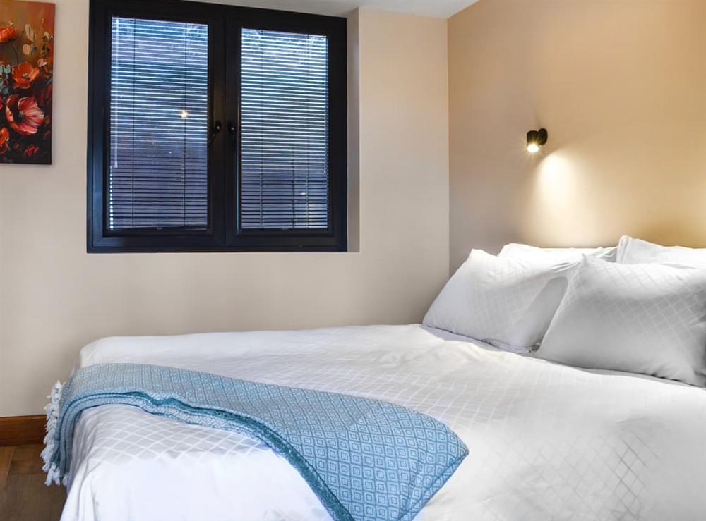 Double bedroom at Briallen in Mydroilyn Lampeter, Dyfed