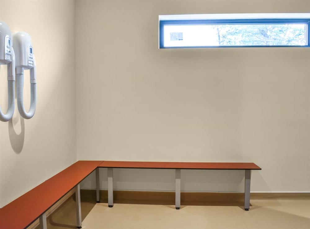 Facilities (photo 7) at Briallen in Mydroilyn Lampeter, Dyfed