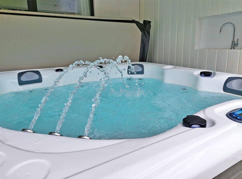 Hot tub at Briar Hill Lodge Little Dunley in Bovey Tracey, Devon