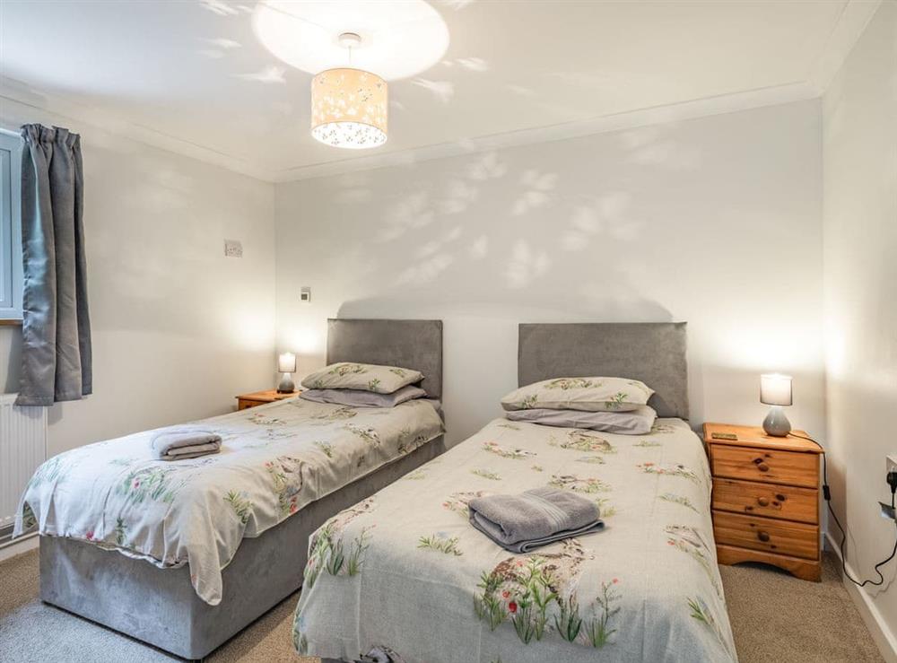 Comfortable twin bedroom at Brick Cottage in Bawsey, near King’s Lynn, Norfolk
