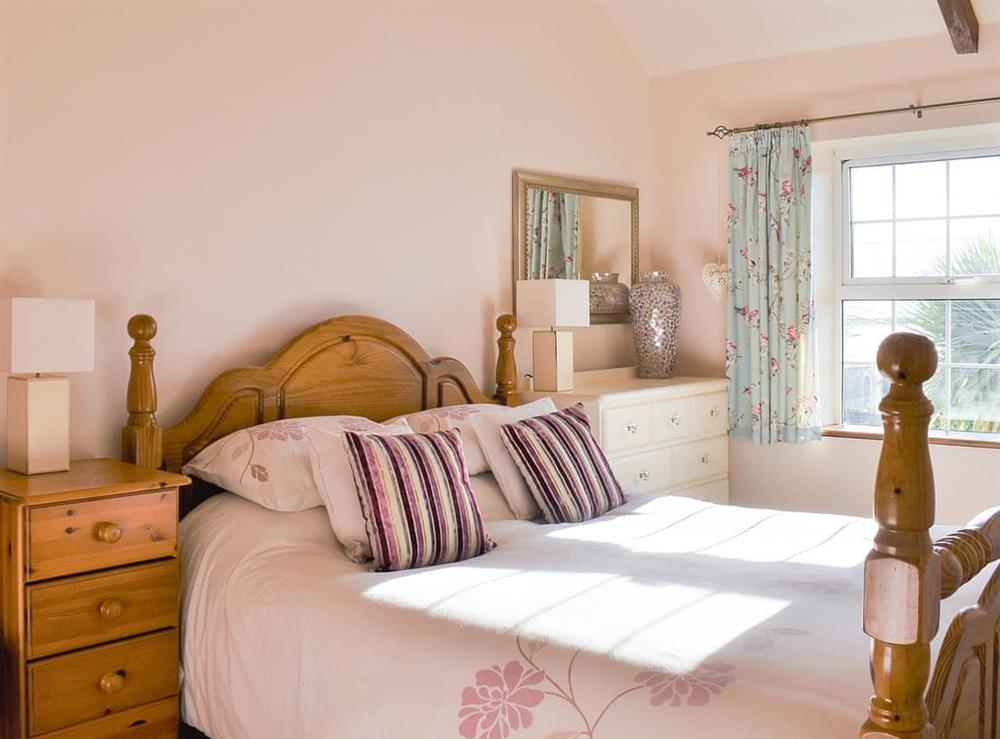 Double bedroom at Bridge Cottage in Lanjeth, near St Austell, Cornwall